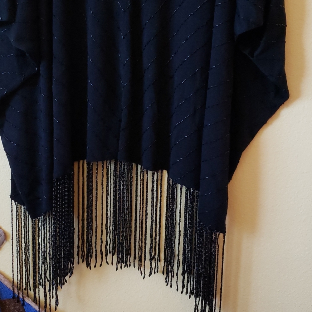 Sweater - Picture 3 of 4